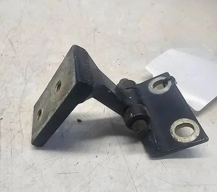 Audi A6 S6 C4 4A Rear door upper hinge 4A0833401