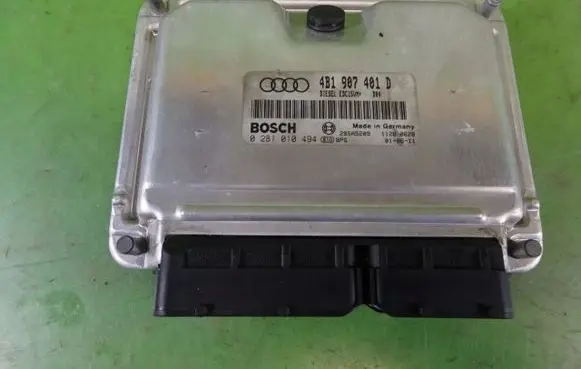 Audi A6 S6 C5 4B Engine control unit/module ECU