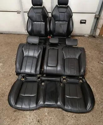Seat set