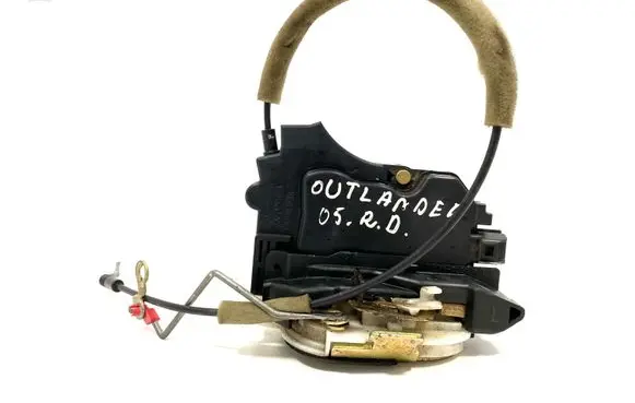 Mitsubishi Outlander Front door lock 04Y23