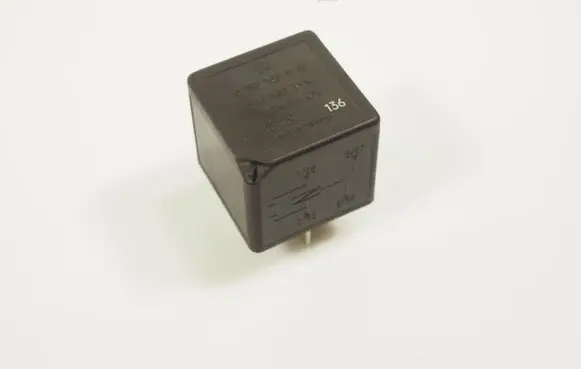 Mercedes-Benz SL R129 Cruise control relay A0025421319 0025421319