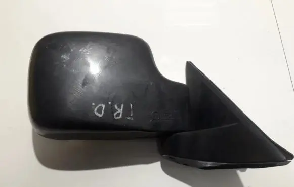 Isuzu Trooper Front door electric wing mirror E13010624
