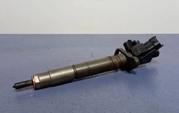 Jaguar XF X250 Fuel injector 9X2Q-9K546-DB