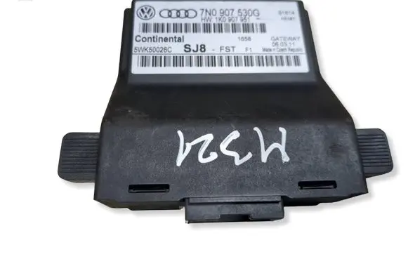 Volkswagen PASSAT B7 Gateway control module 7N0907530G 5WK50026C 1K0907951