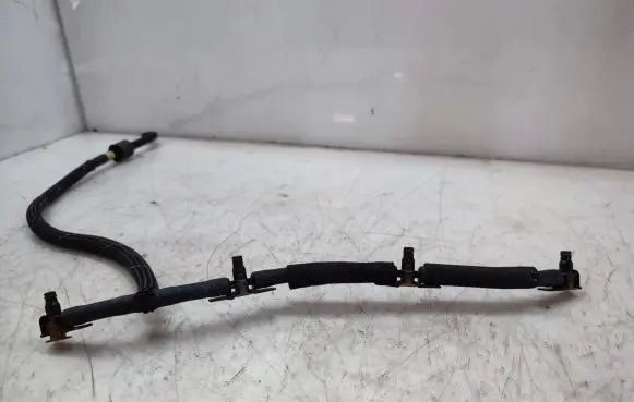 Audi A4 S4 B8 8K Fuel return line/hose 