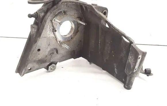 Opel Zafira B Fuel pump bracket 55187918