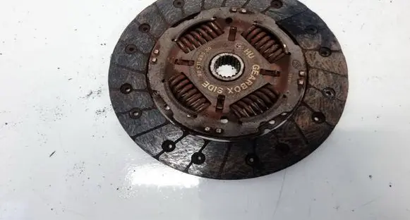 Peugeot 208 I Clutch pressure plate 9801139380