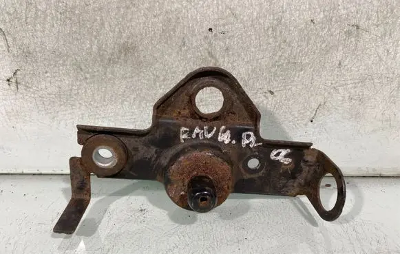 Toyota RAV 4 (XA30) Radiator mount bracket