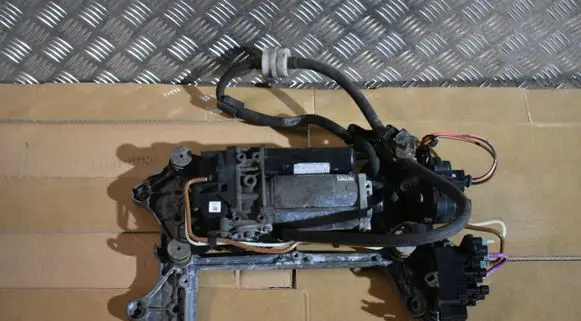 Porsche Panamera (971) Other under body part 
