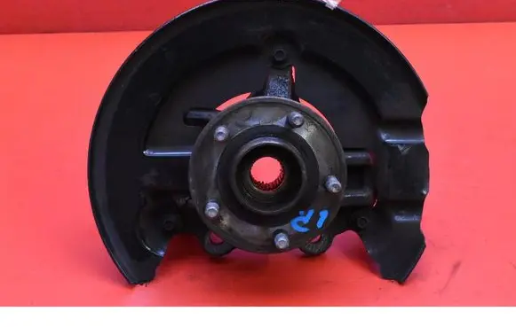 Ford Focus ST Front wheel hub spindle knuckle AV613K171DAC