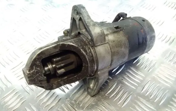 Subaru Forester SF Starter motor 23300AA381 M000T83981