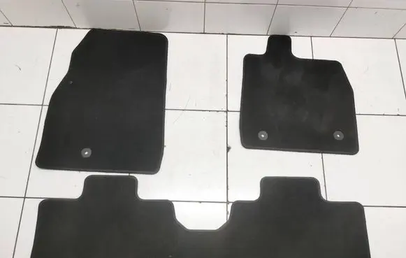 Ford Mustang Mach-E Car floor mat set Lj8br13086baw Lj8br13087bbw Lj8br130b40bcw