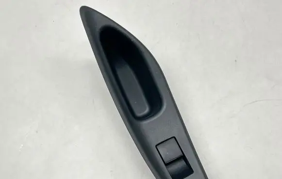 Toyota Yaris Cross Electric window control switch 74271K0090