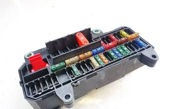 BMW 7 E65 E66 Fuse box set 6113690058303 10688710