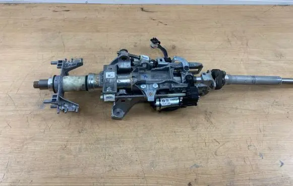 BMW 6 F06 Gran coupe Steering wheel axle 6787926