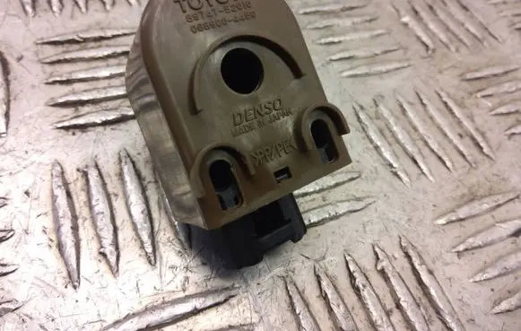 Lexus NX Horn buzzer relay 89747-52010