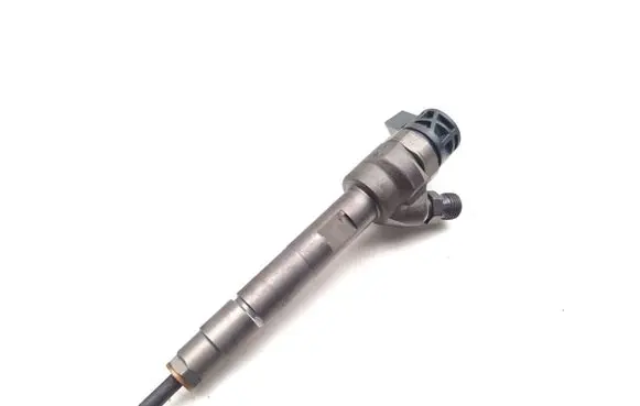 BMW 3 F30 F35 F31 Fuel injector 7810702 0445110382