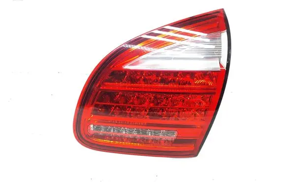 Porsche Cayenne (92A) Tailgate rear/tail lights 89090776 0048 7P5945094L
