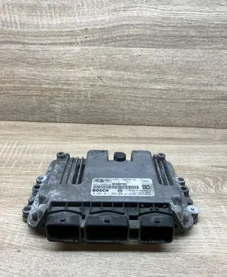 Ford Focus Engine control unit/module fan 4M5112A650ND 0281011263