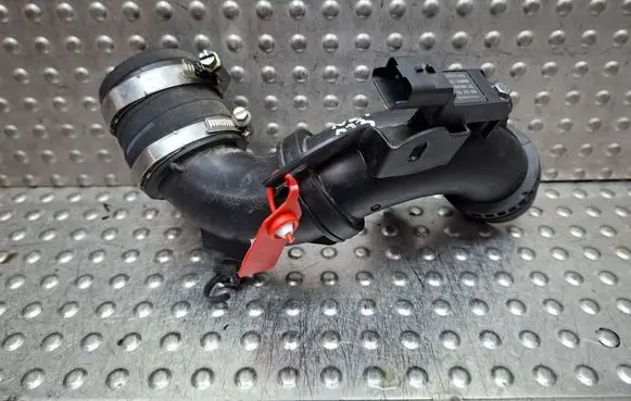 Peugeot 208 II Air intake hose/pipe S26279013 9812736080
