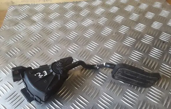 Volkswagen Sharan Accelerator throttle pedal 6PV00777005 7M2721603 98VW9F836CA