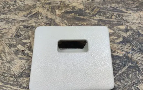 Nissan Tiida C11 Fuse box cover 68964EL00A