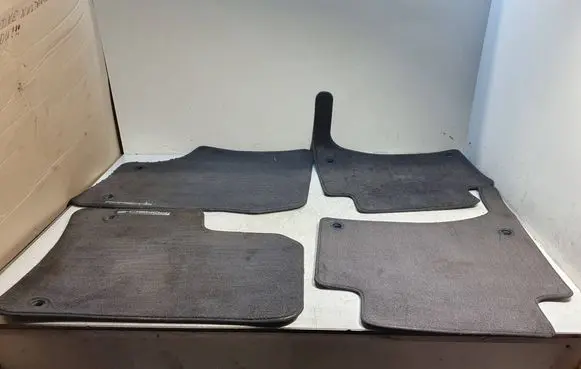 Porsche Cayenne (9PA) Car floor mat set