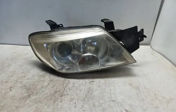 Mitsubishi Outlander Headlight/headlamp