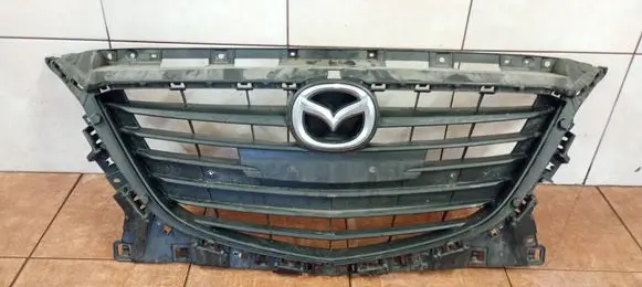 Mazda 3 III Front grill BJS750712 KF090 T25S20