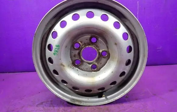 Volkswagen Transporter - Caravelle T4 R15 steel rim 7D0601027