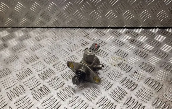 Opel Insignia A Fuel injection high pressure pump 0261520156 12646884