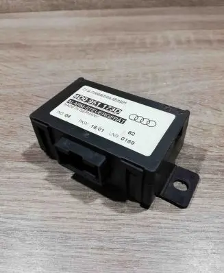 Audi A6 S6 C5 4B Alarm control unit/module 4d0951173d