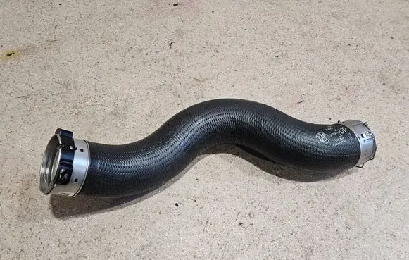BMW X3 G01 Intercooler hose/pipe 8580078