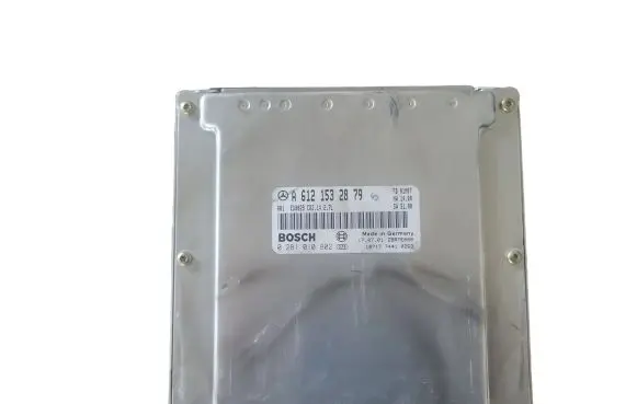 Mercedes-Benz C W203 Engine control unit/module A6121532879