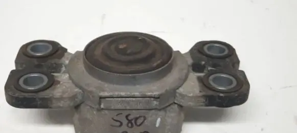 Volvo S80 Engine mount bracket 6G927M121