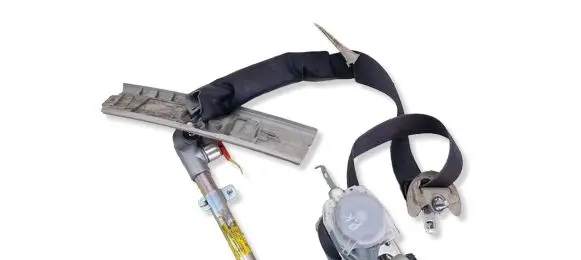 Subaru Outback Front seatbelt GO87917