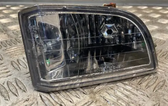 Toyota RAV 4 (XA20) Front fog light 032122039R