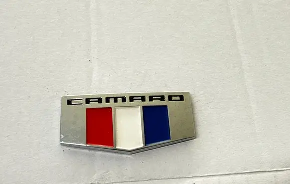 Chevrolet Camaro Fender model badge letters 84233236