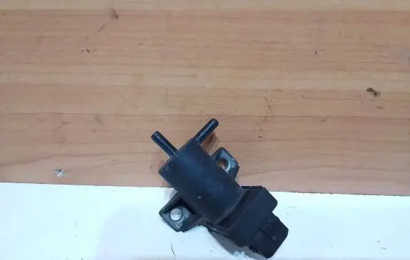 Renault Laguna II Turbo solenoid valve 7700113709
