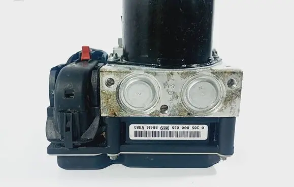 Skoda Fabia Mk2 (5J) ABS Pump 6R0907379C