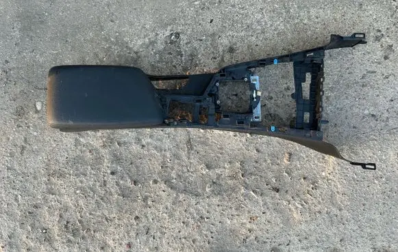 BMW 1 F20 F21 Center console 584507