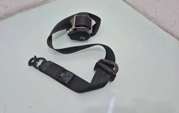 Opel Vivaro Front seatbelt 696515A