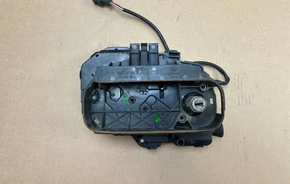 Volkswagen Transporter - Caravelle T5 Tailgate/trunk/boot exterior handle 7H0827526