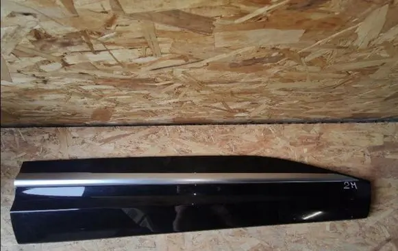 KIA Sportage Front door trim (molding) 87722R2100