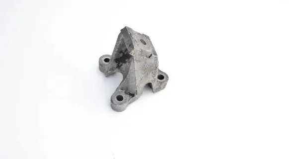 Audi A6 S6 C6 4F Engine mounting bracket 4F0199307A