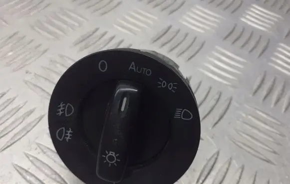 Volkswagen PASSAT B6 Headlight level height control switch 1K0941431AS
