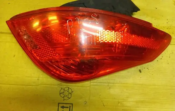 Rear/tail lights