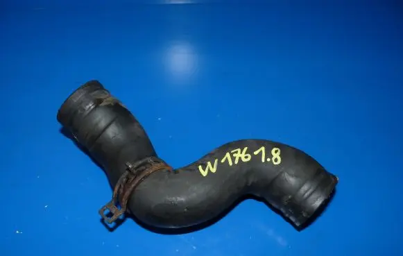 Mercedes-Benz A W176 Engine coolant pipe/hose A2465010452