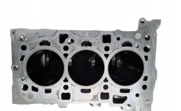 BMW 2 F46 Engine block 782913600