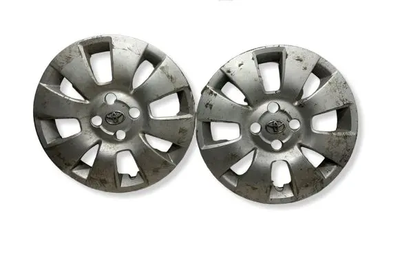 Toyota Yaris R15 wheel hub/cap/trim 426020D080